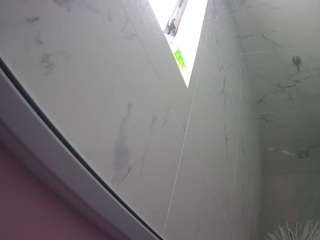 voyeurcam-casa-salsa-bathroom-13