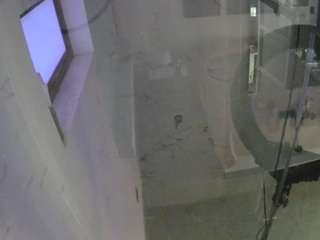 voyeurcam-casa-salsa-bathroom-13
