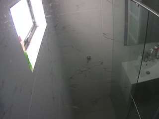 هذا النموذج مباشر الآن. voyeurcam-casa-salsa-bathroom-13