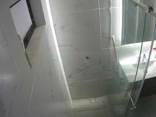 Este modelo está en vivo ahora. voyeurcam-casa-salsa-bathroom-13