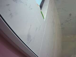Model ini sedang live sekarang. voyeurcam-casa-salsa-bathroom-13