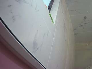 Ten model jest teraz na żywo. voyeurcam-casa-salsa-bathroom-13