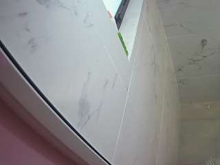 voyeurcam-casa-salsa-bathroom-13