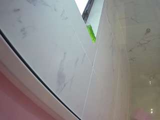 voyeurcam-casa-salsa-bathroom-13