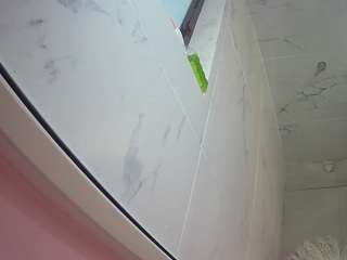 voyeurcam-casa-salsa-bathroom-13
