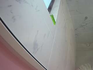voyeurcam-casa-salsa-bathroom-13
