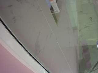 voyeurcam-casa-salsa-bathroom-13