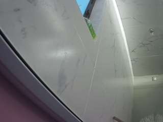 voyeurcam-casa-salsa-bathroom-13