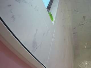 voyeurcam-casa-salsa-bathroom-13