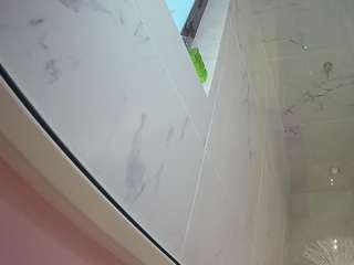 voyeurcam-casa-salsa-bathroom-13