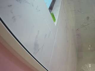 voyeurcam-casa-salsa-bathroom-13