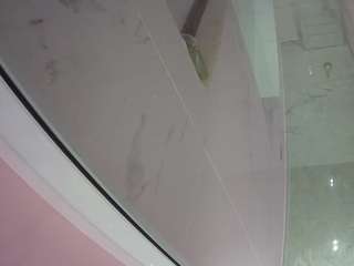 voyeurcam-casa-salsa-bathroom-13