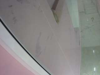 voyeurcam-casa-salsa-bathroom-13