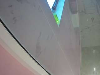 voyeurcam-casa-salsa-bathroom-13