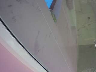 voyeurcam-casa-salsa-bathroom-13