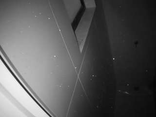 voyeurcam-casa-salsa-bathroom-13