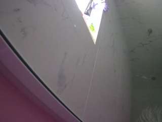 voyeurcam-casa-salsa-bathroom-13