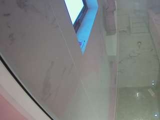 voyeurcam-casa-salsa-bathroom-13