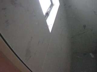 voyeurcam-casa-salsa-bathroom-13