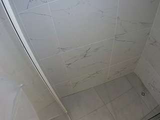 Voyeurcam-casa-salsa-bathroom-8