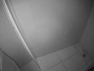 voyeurcam-casa-salsa-bathroom-8