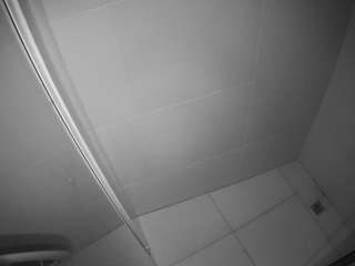 camsoda voyeurcam-casa-salsa-bathroom-8