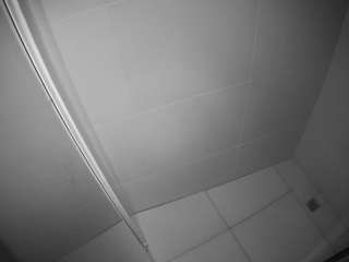 voyeurcam-casa-salsa-bathroom-8