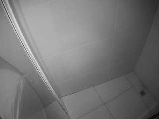 camsoda voyeurcam-casa-salsa-bathroom-8