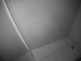 Tifalock camsoda voyeurcam-casa-salsa-bathroom-8