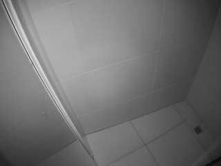 Melondama camsoda voyeurcam-casa-salsa-bathroom-8