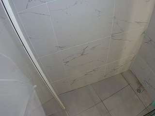 Danisex camsoda voyeurcam-casa-salsa-bathroom-8