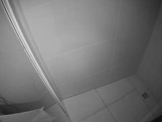 Vanna Bardot Bathroom camsoda voyeurcam-casa-salsa-bathroom-8