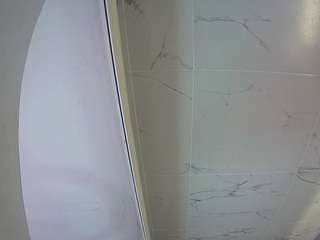 voyeurcam-casa-salsa-bathroom-8