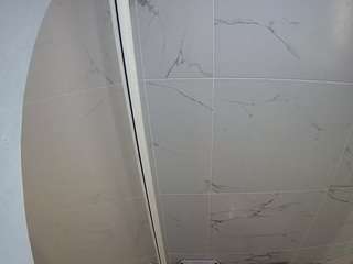 voyeurcam-casa-salsa-bathroom-8
