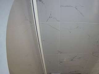 voyeurcam-casa-salsa-bathroom-8