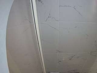 voyeurcam-casa-salsa-bathroom-8