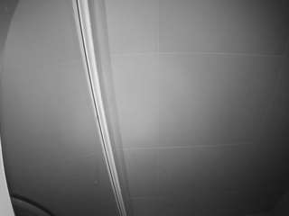 voyeurcam-casa-salsa-bathroom-8