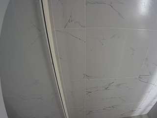 voyeurcam-casa-salsa-bathroom-8