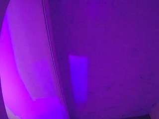 voyeurcam-casa-salsa-bathroom-8 camsoda