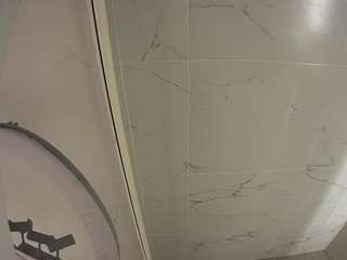 voyeurcam-casa-salsa-bathroom-8