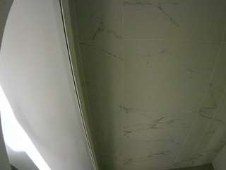 voyeurcam-casa-salsa-bathroom-8