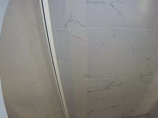 voyeurcam-casa-salsa-bathroom-8