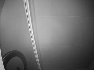 voyeurcam-casa-salsa-bathroom-8