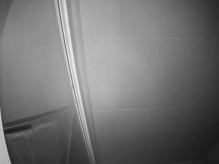 voyeurcam-casa-salsa-bathroom-8