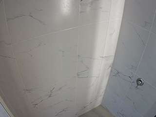 voyeurcam-casa-salsa-bathroom-8