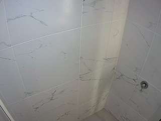 voyeurcam-casa-salsa-bathroom-8