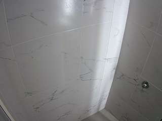 voyeurcam-casa-salsa-bathroom-8