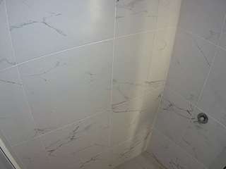 voyeurcam-casa-salsa-bathroom-8