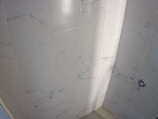 voyeurcam-casa-salsa-bathroom-8