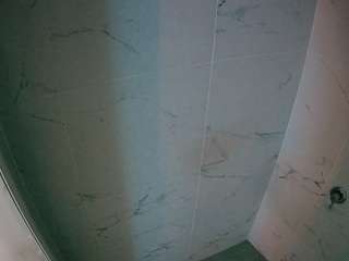 voyeurcam-casa-salsa-bathroom-8